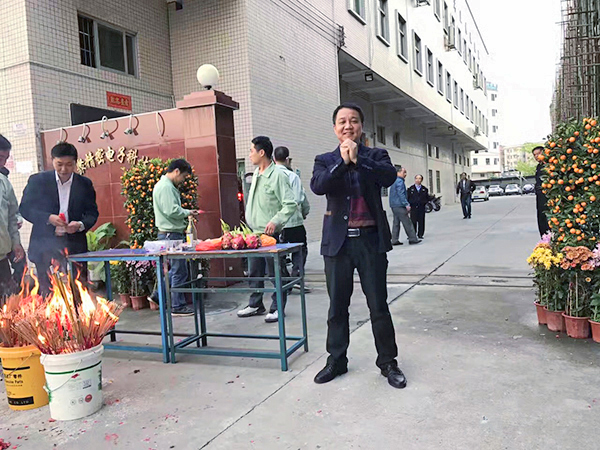 星辉精密专业冲压厂1 (2)